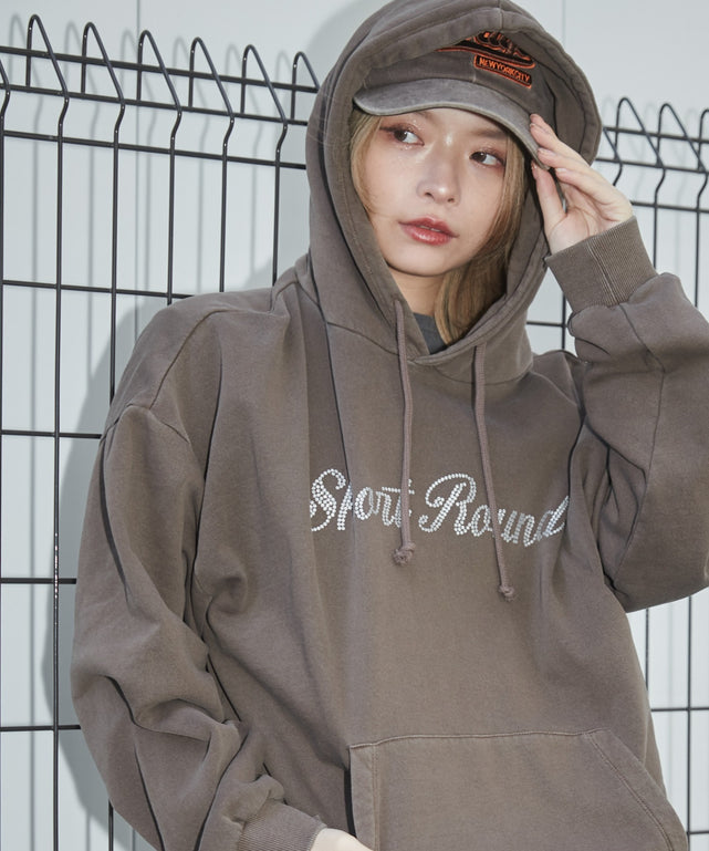 ブラウン モデル：169cm M着用