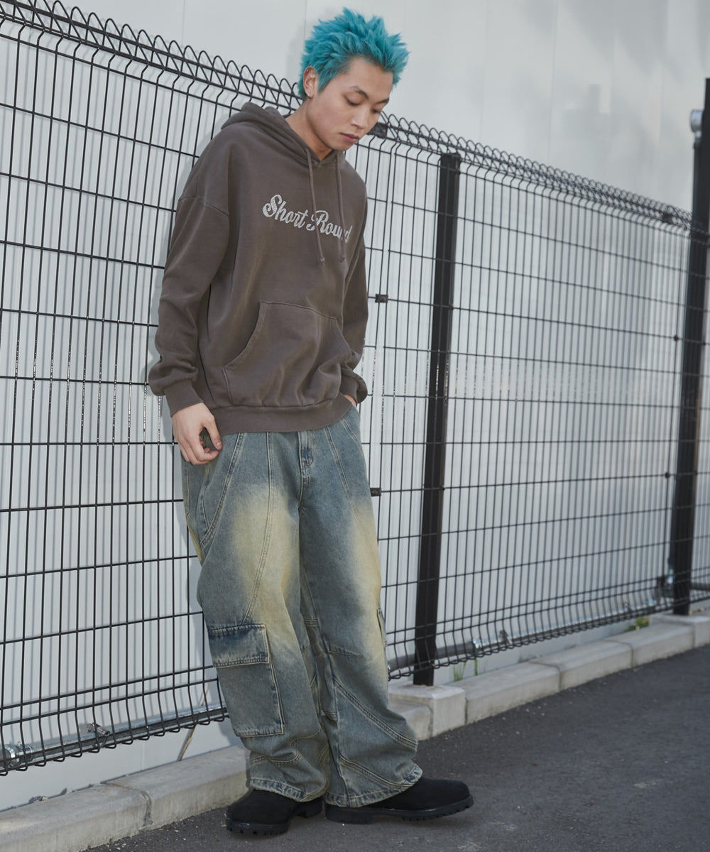 ブラウン モデル：178cm L着用