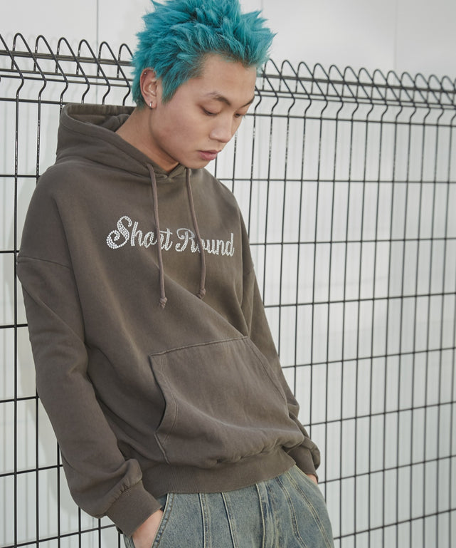 ブラウン モデル：178cm L着用