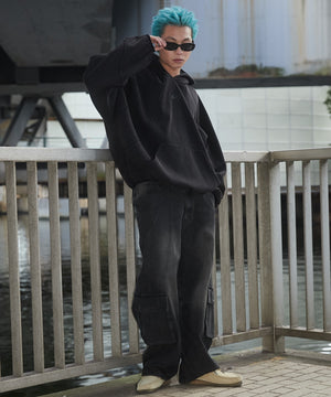 ブラック モデル：178cm L着用