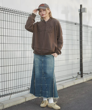 ブラウン　モデル:169cm M着用