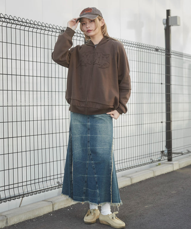 ブラウン　モデル:169cm M着用