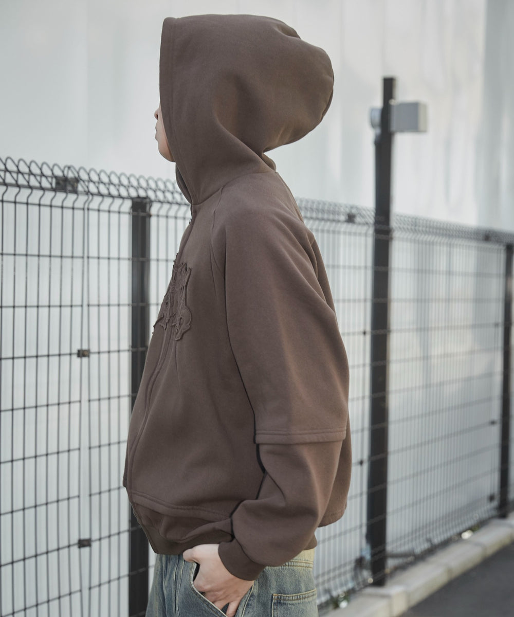 ブラウン　モデル:178cm L着用