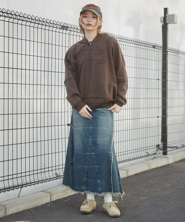 ブラウン　モデル:169cm M着用