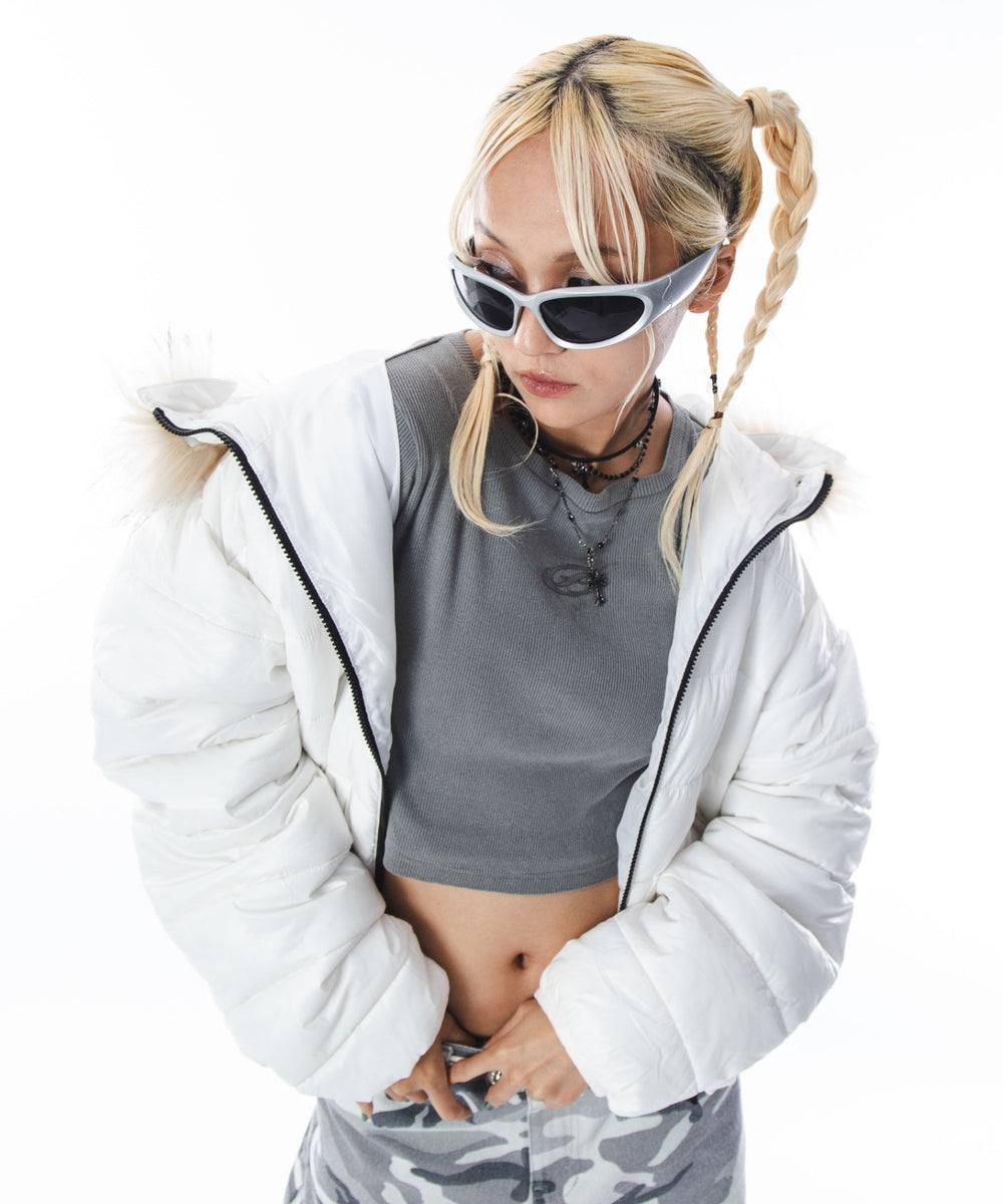 ホワイト モデル：172cm M着用