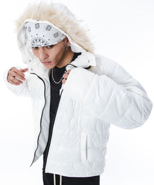 ホワイト モデル：180cm L着用