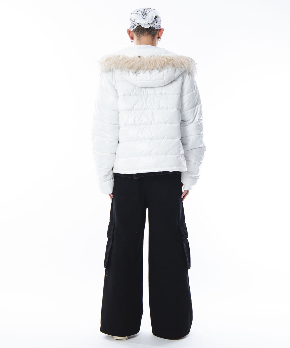 ホワイト モデル：180cm L着用