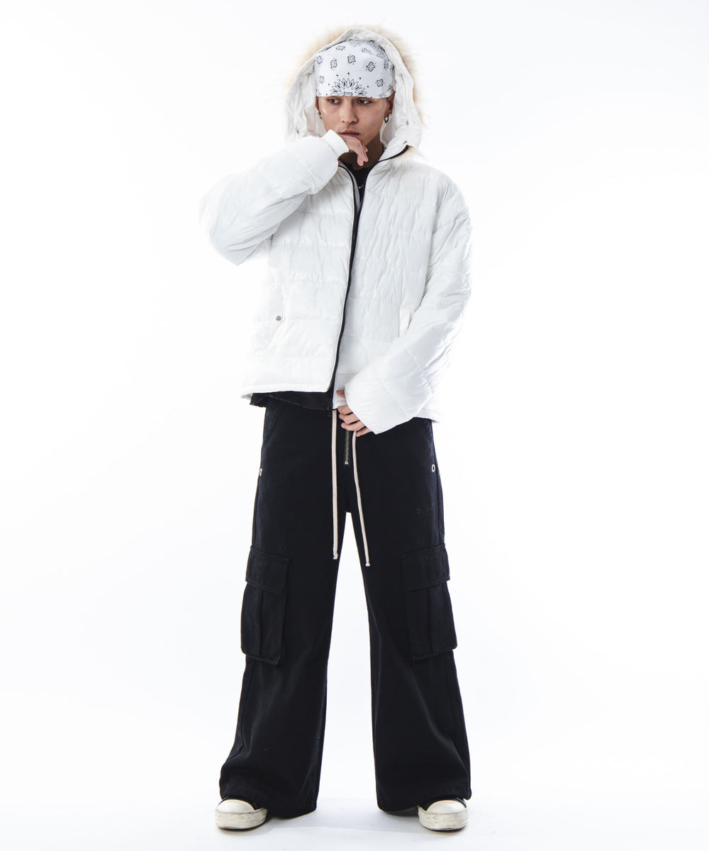 ホワイト モデル：180cm L着用