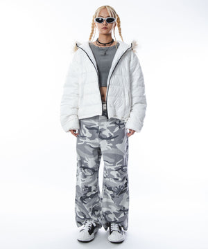 ホワイト モデル：172cm M着用