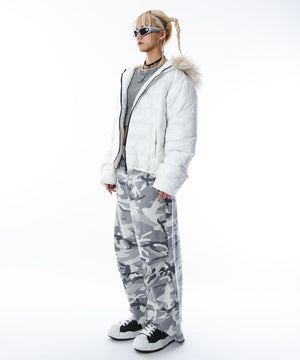 ホワイト モデル：172cm M着用