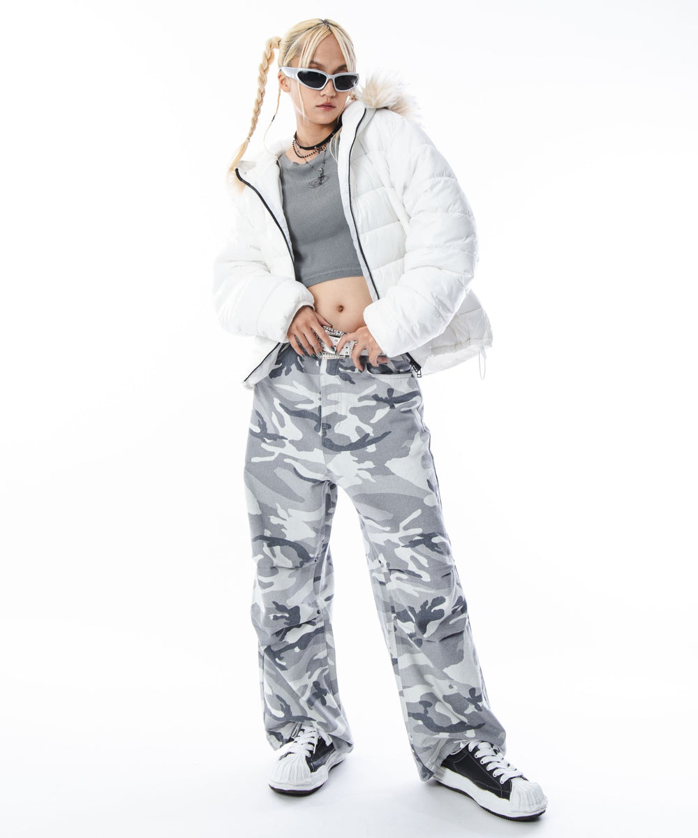 ホワイト モデル：172cm M着用