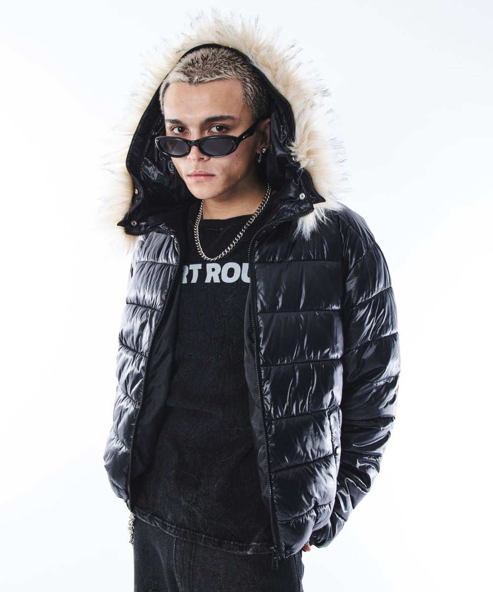 ブラック モデル：180cm L着用