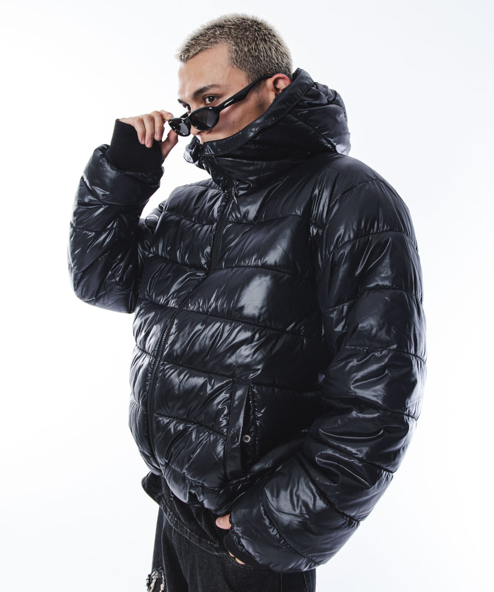 ブラック モデル：180cm L着用