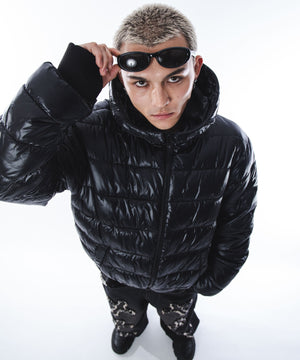 ブラック モデル：180cm L着用