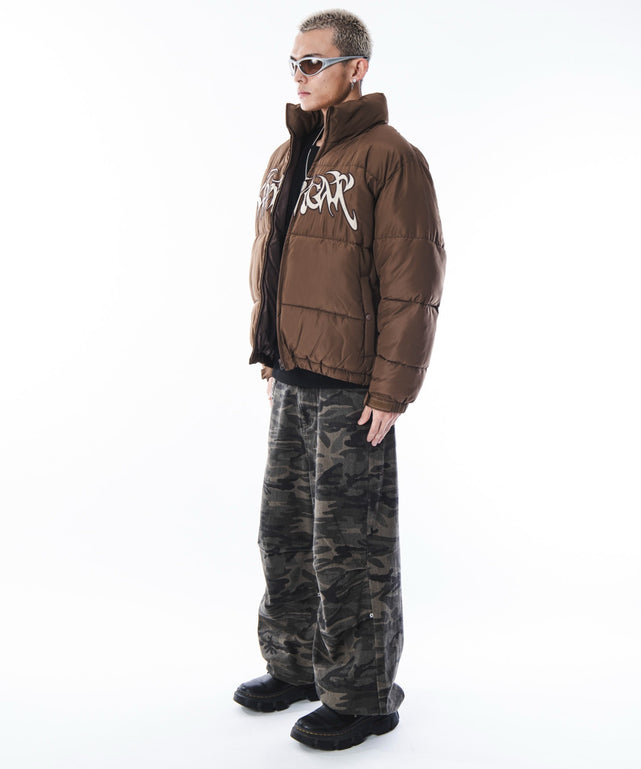 ブラウン　モデル：180cm L着用