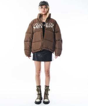 ブラウン　モデル：172cm M着用