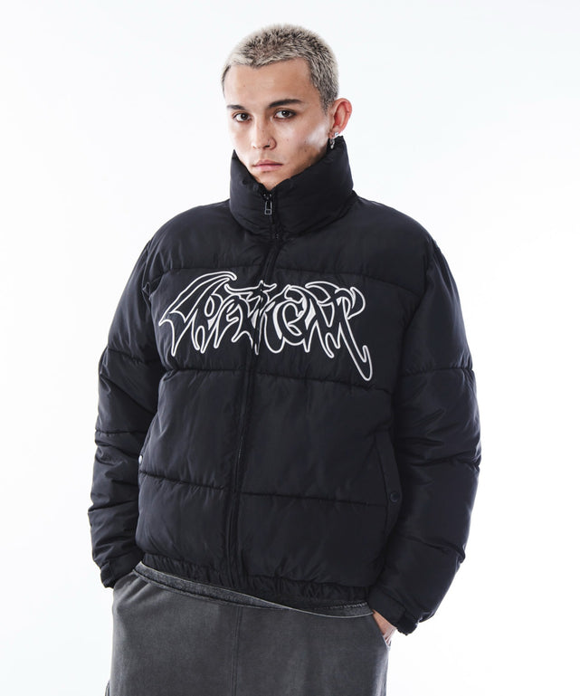 ブラック　モデル：180cm L着用