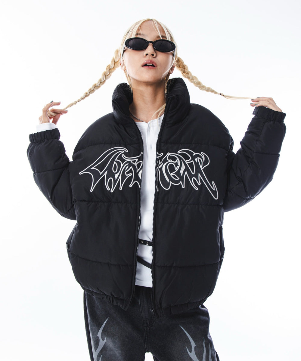 ブラック　モデル：172cm M着用