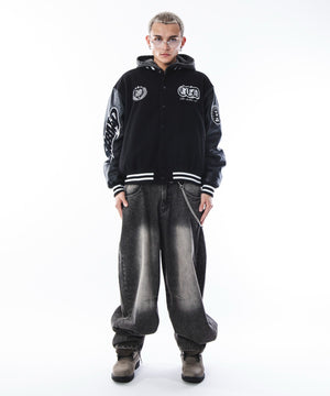 ブラック　モデル：180cm L着用