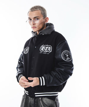 ブラック　モデル：180cm L着用