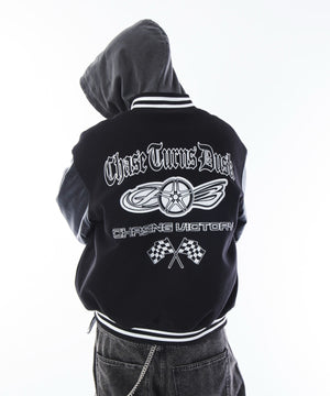 ブラック　モデル：180cm L着用