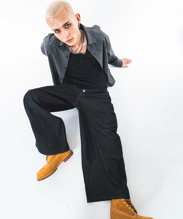 デニムブラック モデル：180cm L着用