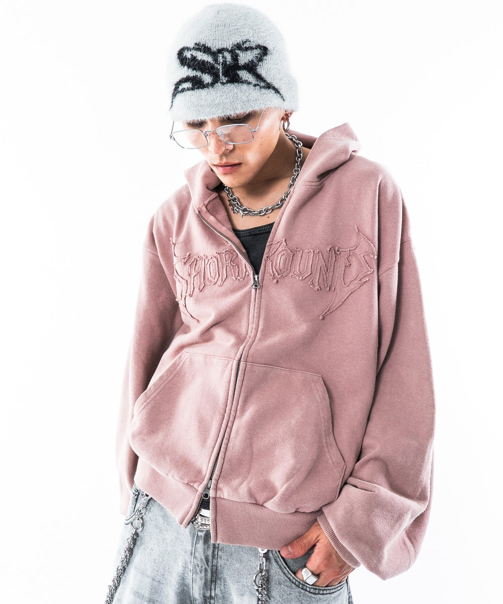 ピンク モデル：180cm L着用