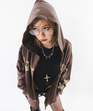 ブラウンソノタ モデル：160cm M着用