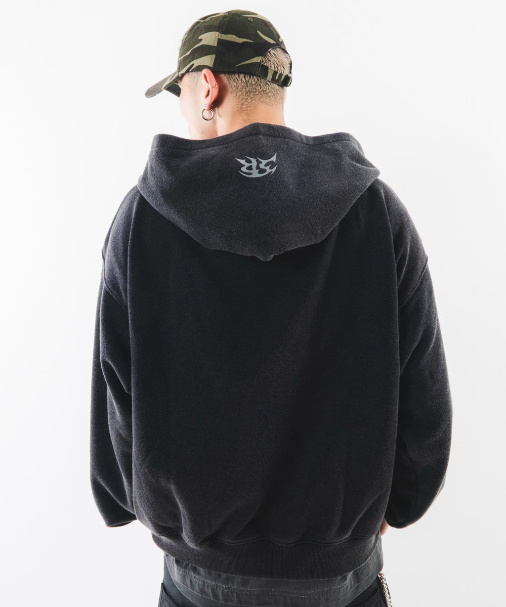 ブラックソノタ モデル：180cm L着用