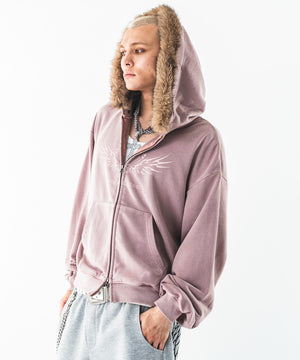 ピンク モデル：180cm L着用