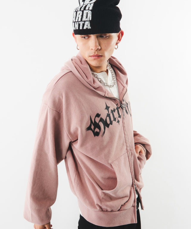 ピンク モデル：180cm L着用
