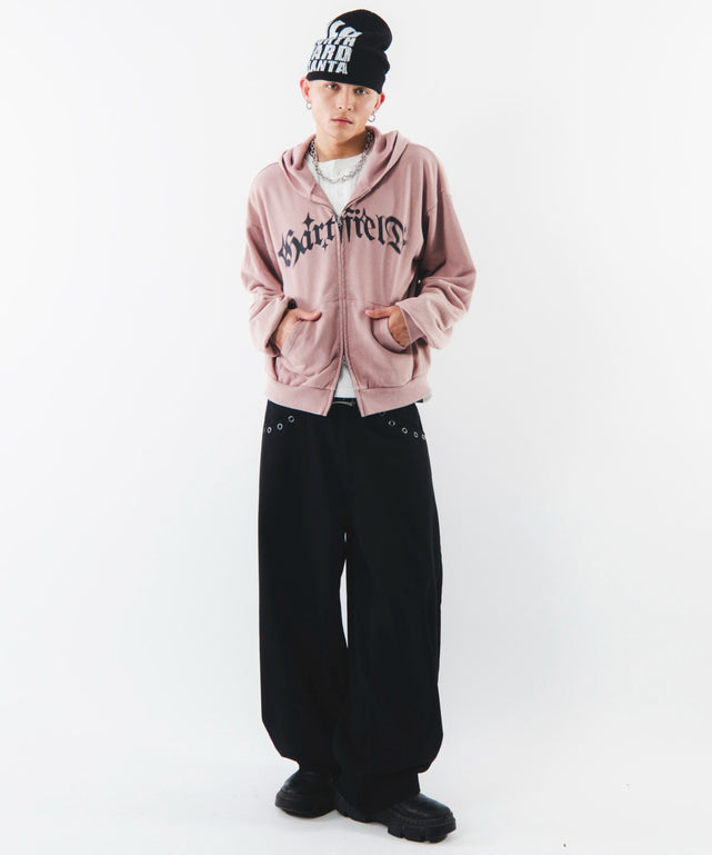 ピンク モデル：180cm L着用