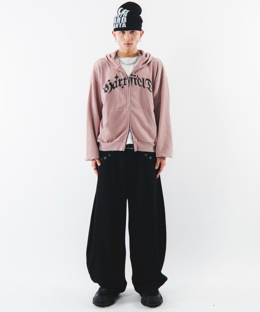 ピンク モデル：180cm L着用