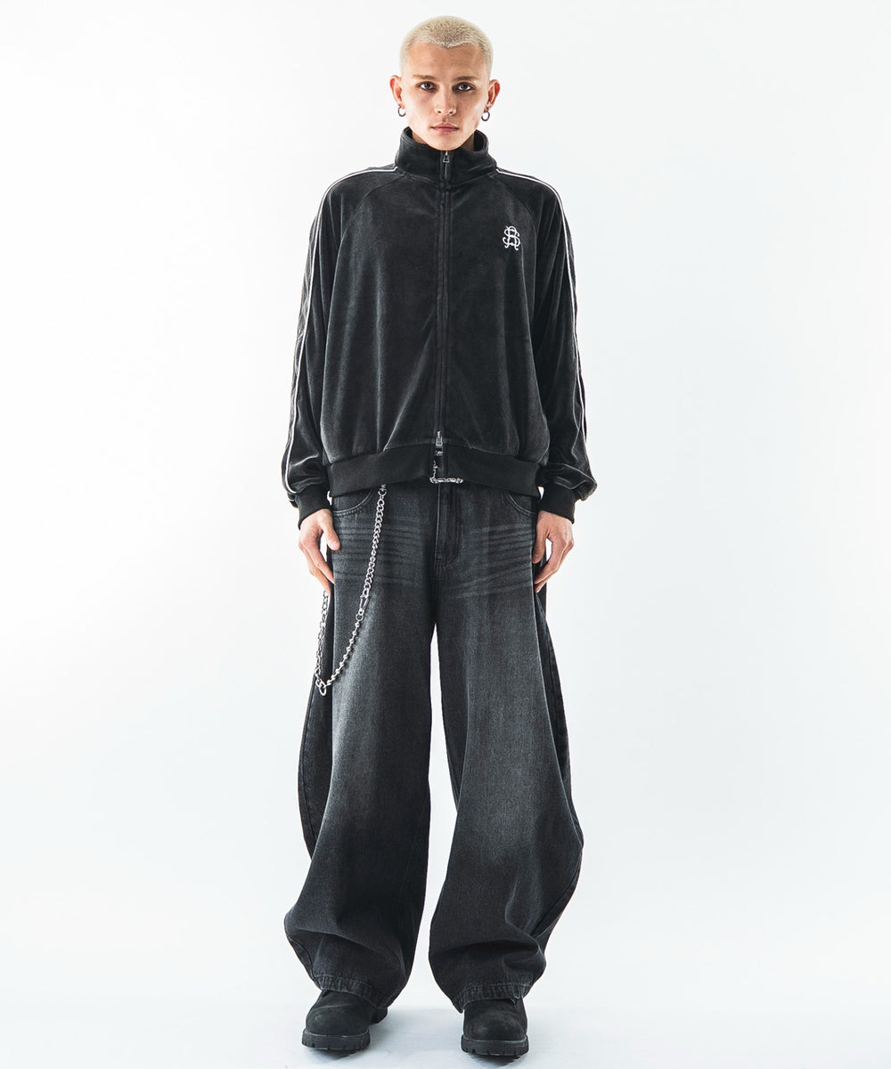 ブラックソノタ モデル：180cm L着用