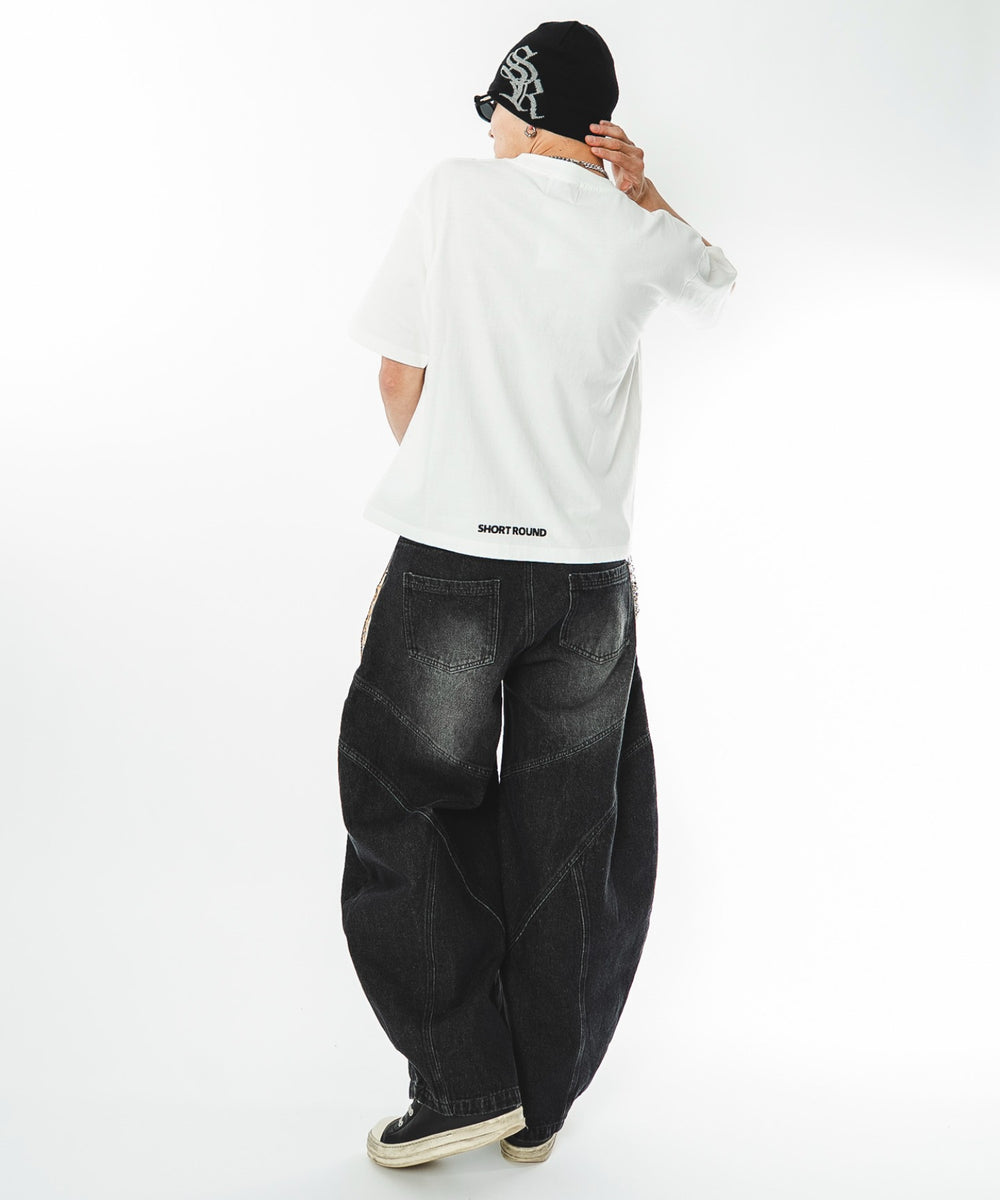 ホワイト モデル：180cm L着用