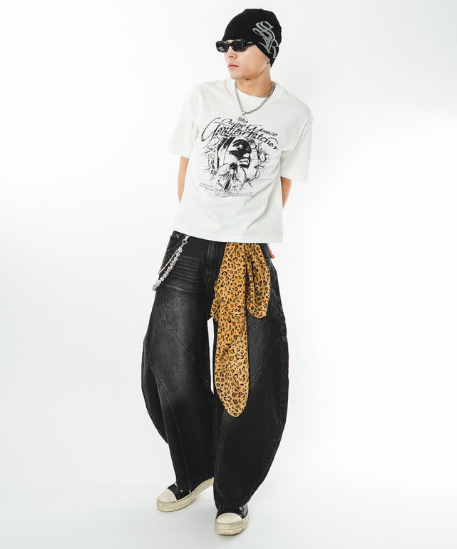 ホワイト モデル：180cm L着用