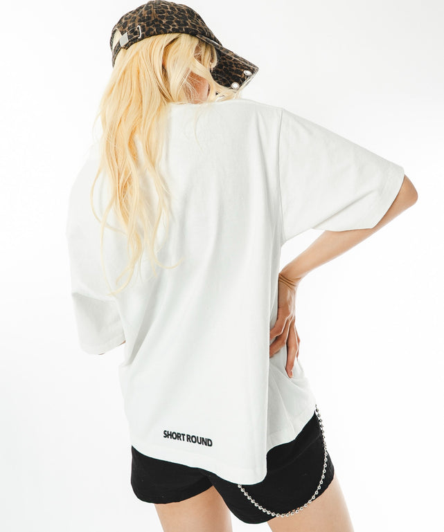 ホワイト モデル：172cm L着用