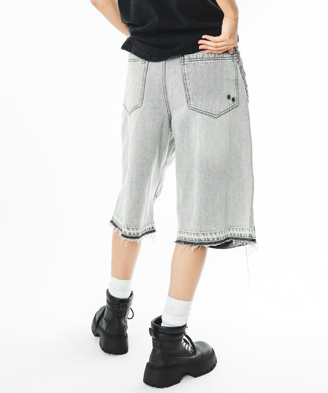 グレー モデル：172cm M着用