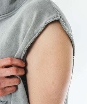 ブリーチダメージノースリーブZIPパーカー