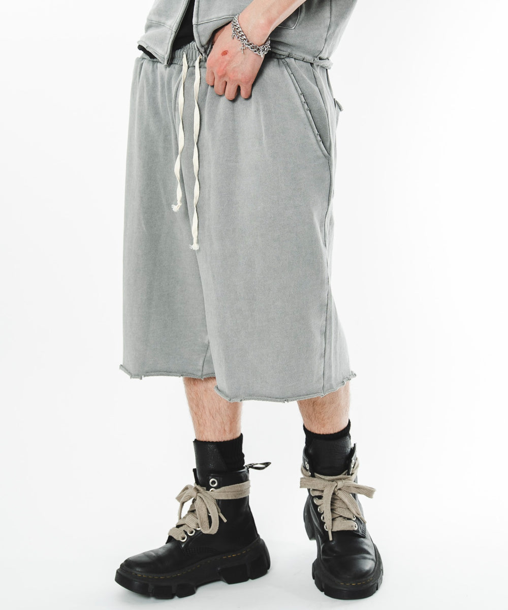 グレー モデル：180cm L着用