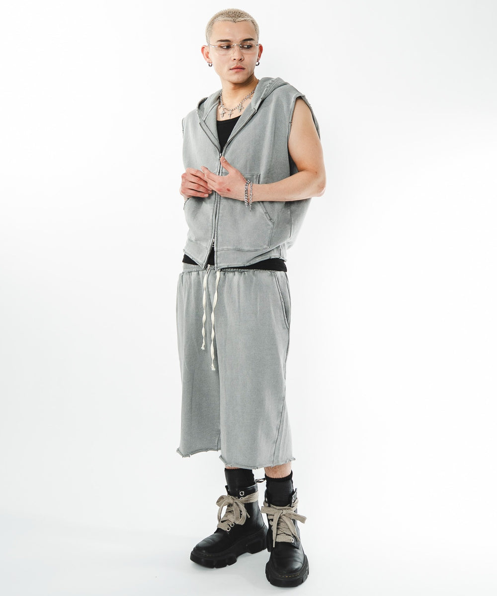 グレー モデル：180cm L着用