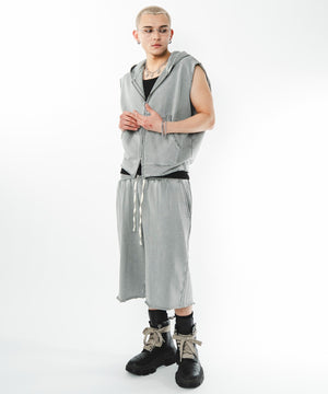 グレー モデル：180cm L着用