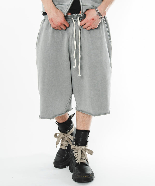 グレー モデル：180cm L着用