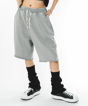 グレー モデル：172cm M着用