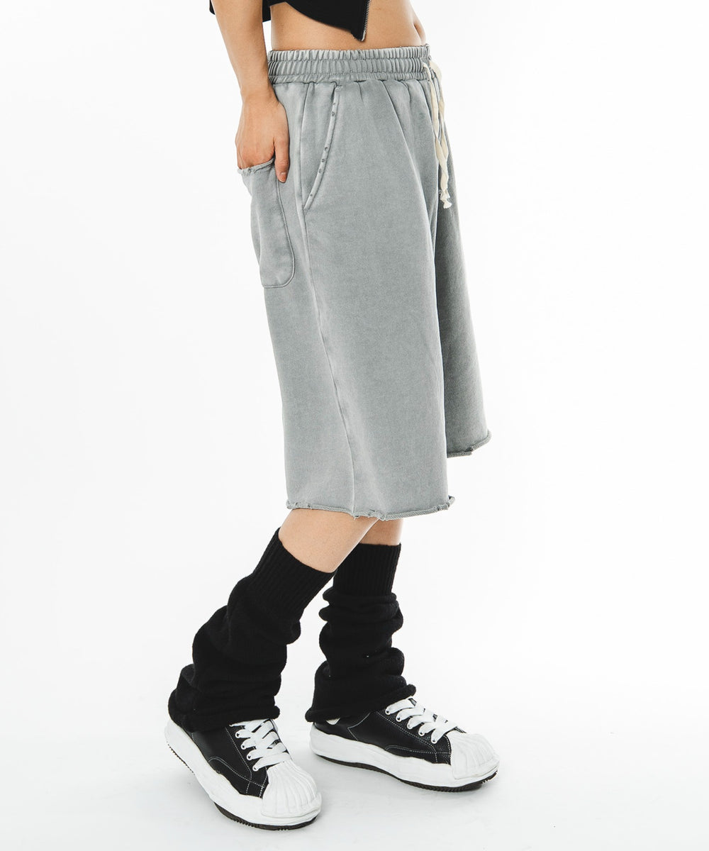 グレー モデル：172cm M着用