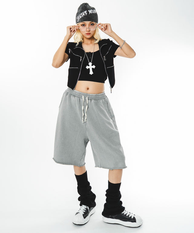 グレー モデル：172cm M着用