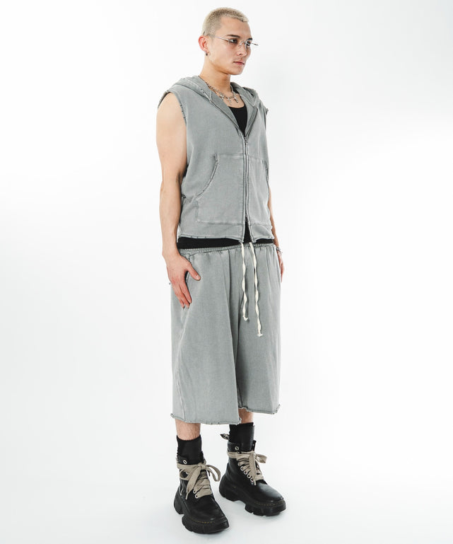 グレー モデル：180cm L着用