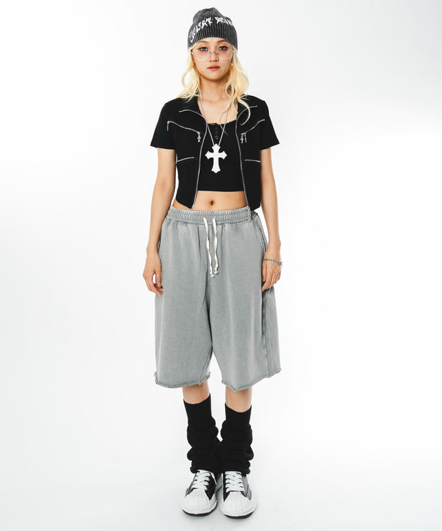 グレー モデル：172cm M着用