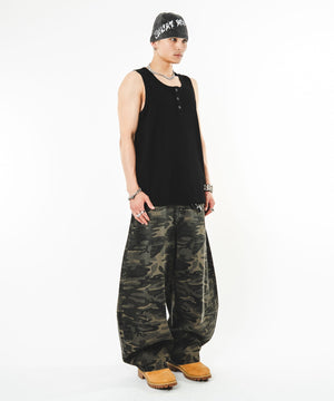 ブラック モデル：180cm FREE着用