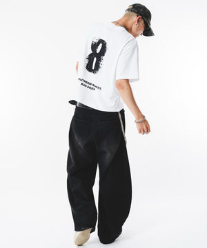 ホワイト モデル：180cm L着用